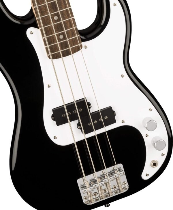 81Fz5lZGLlL._AC_SL1500_-1 Fender Squier Mini Precision Bass review lightweight design with classic Fender tone