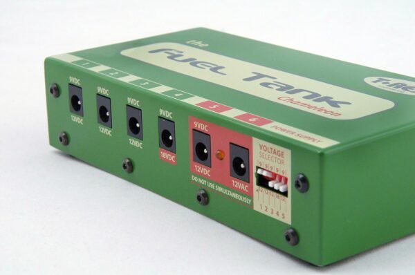 91POQues3RL._AC_SL1500_ Comprehensive review of the T-Rex Fuel Tank Chameleon pedal power supply